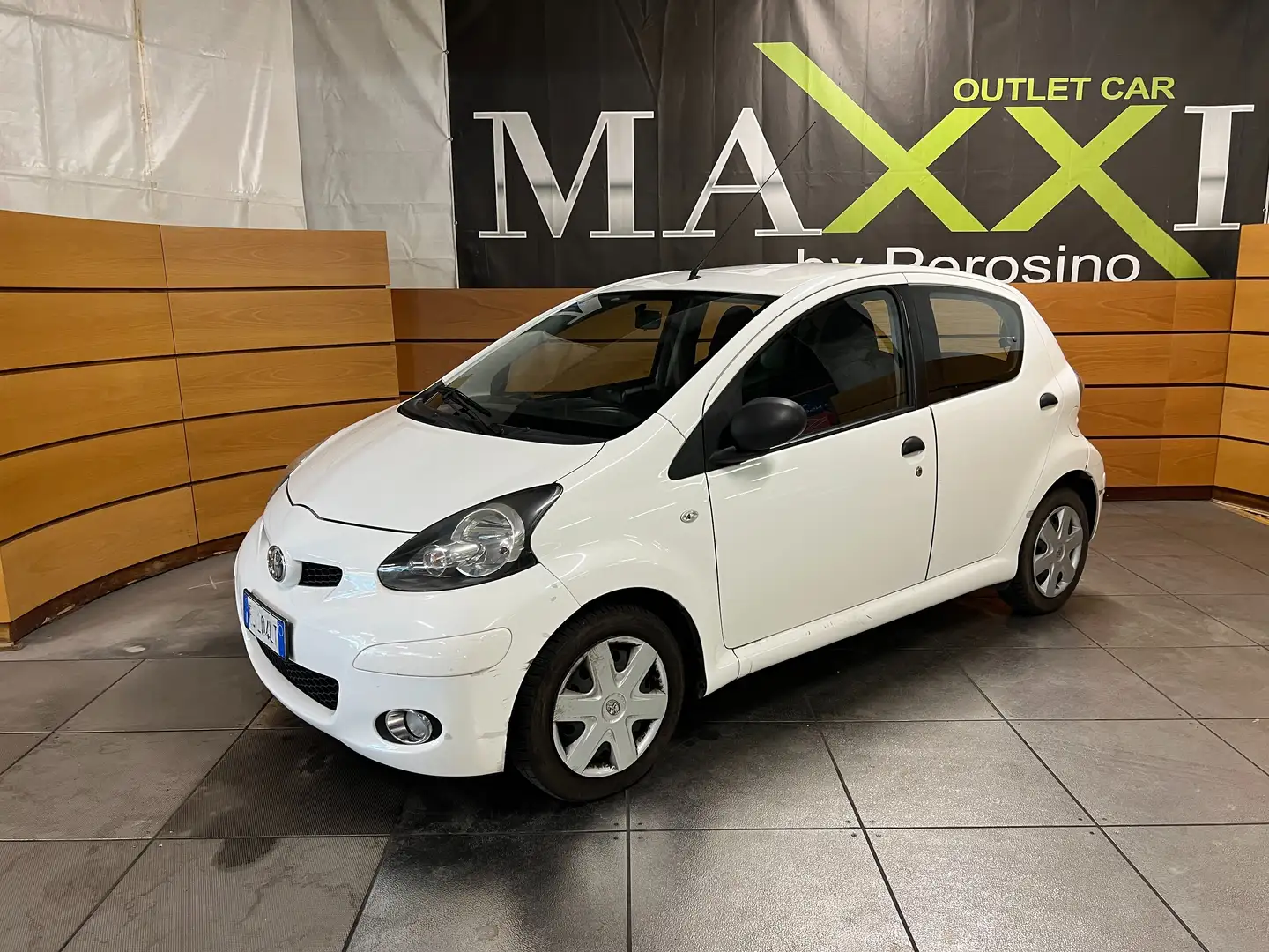 Toyota Aygo Aygo 5p 1.0 Now Connect Bianco - 1
