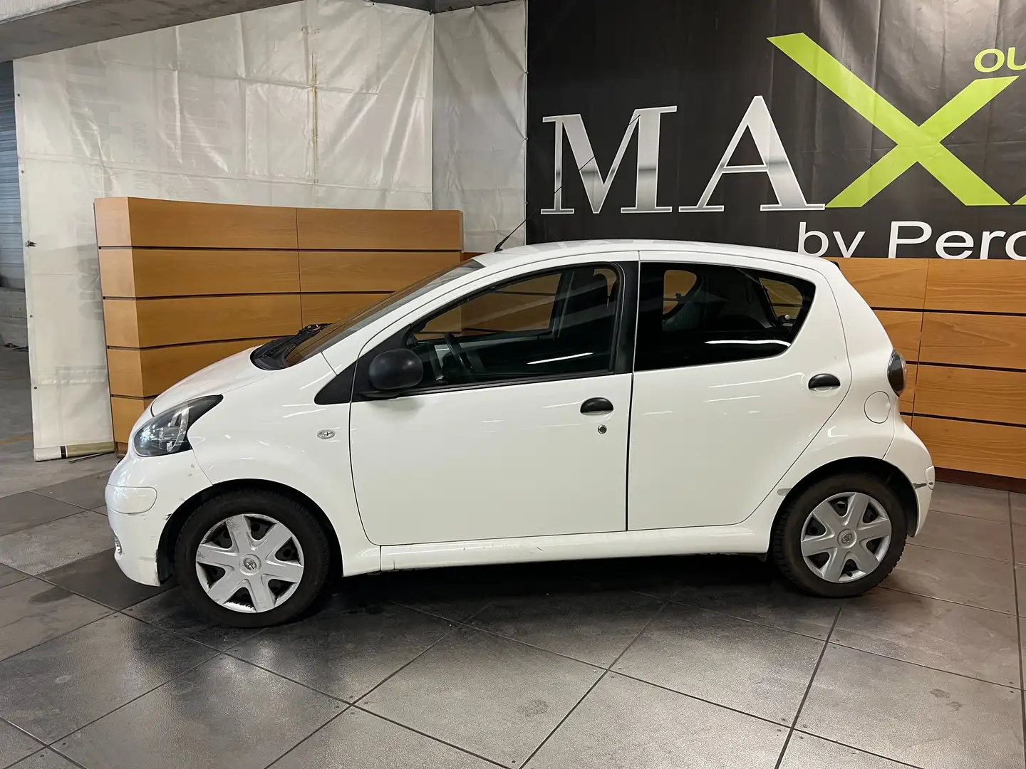 Toyota Aygo Aygo 5p 1.0 Now Connect Bianco - 2