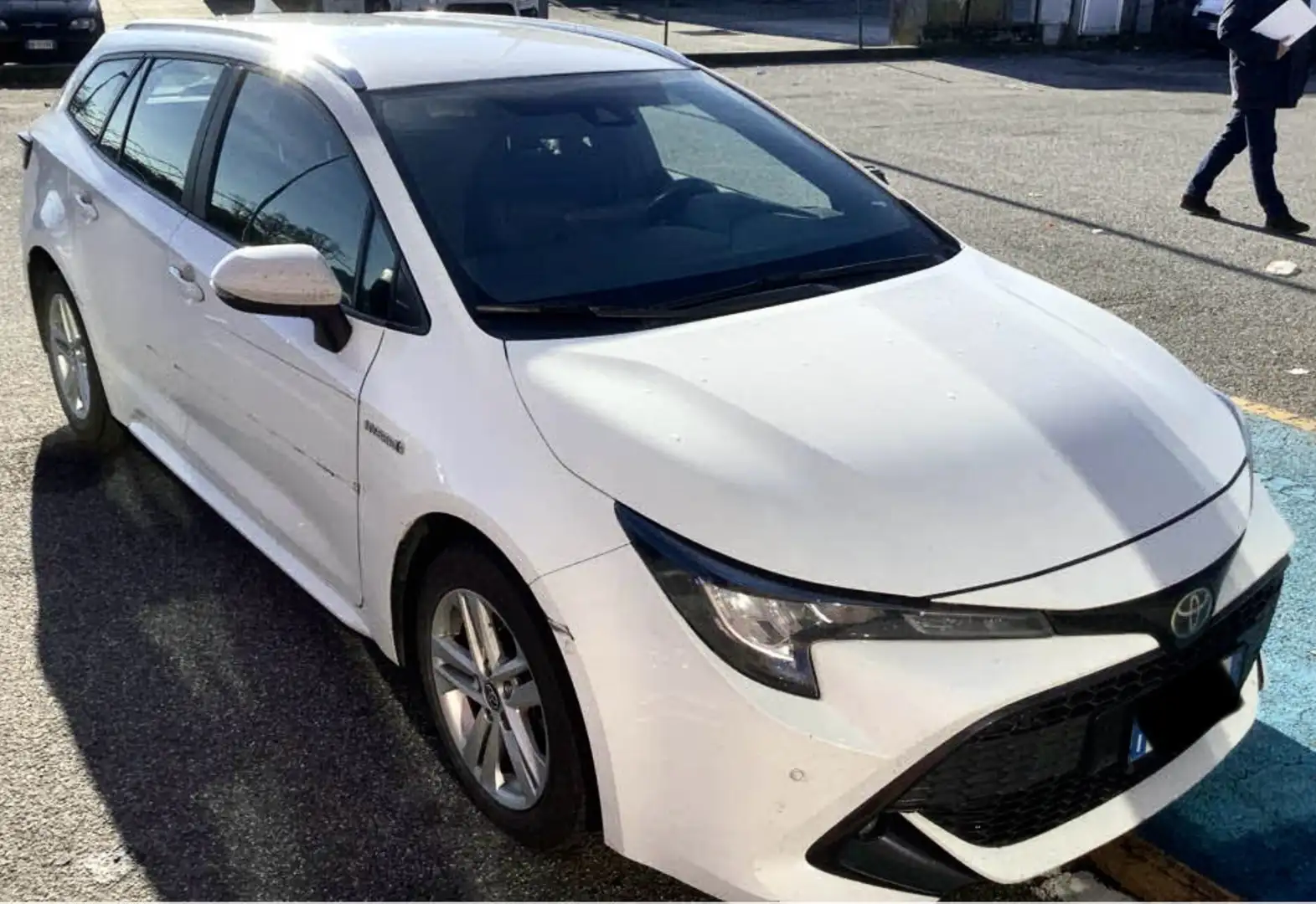 Toyota Corolla Corolla Touring Sports 1.8 Hybrid Business Tech Weiß - 1