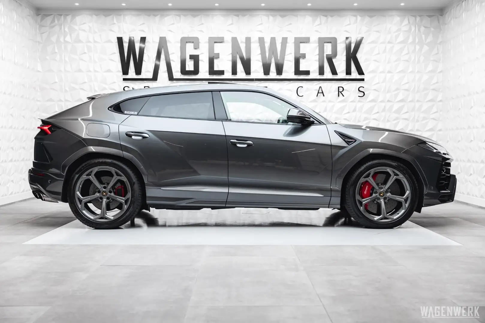 Lamborghini Urus 1.HAND Q-CITURA PANORAMA ACC HEAD-UP Grau - 2
