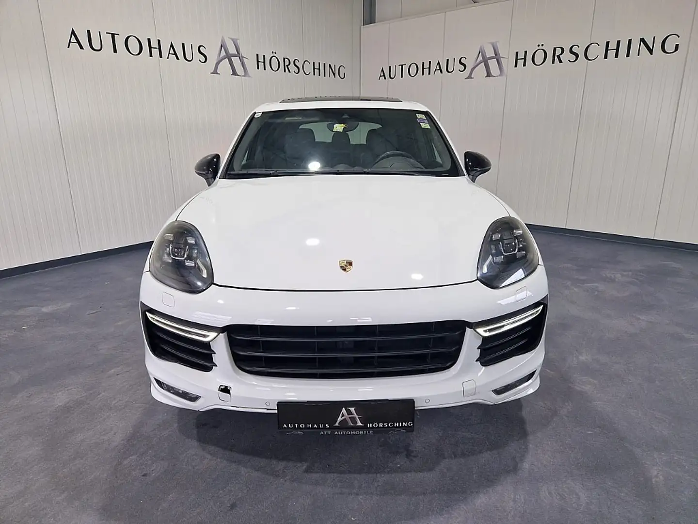 Porsche Cayenne II GTS Aut. Білий - 2