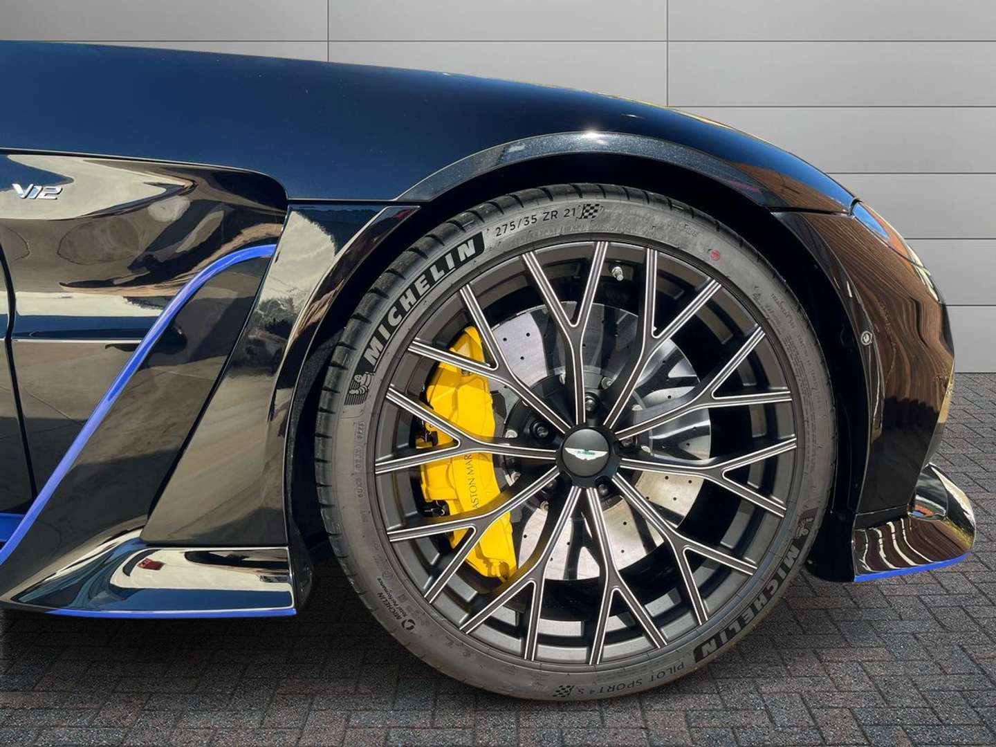 Aston Martin Vantage Roadster V12 - - Joinsteer - #2