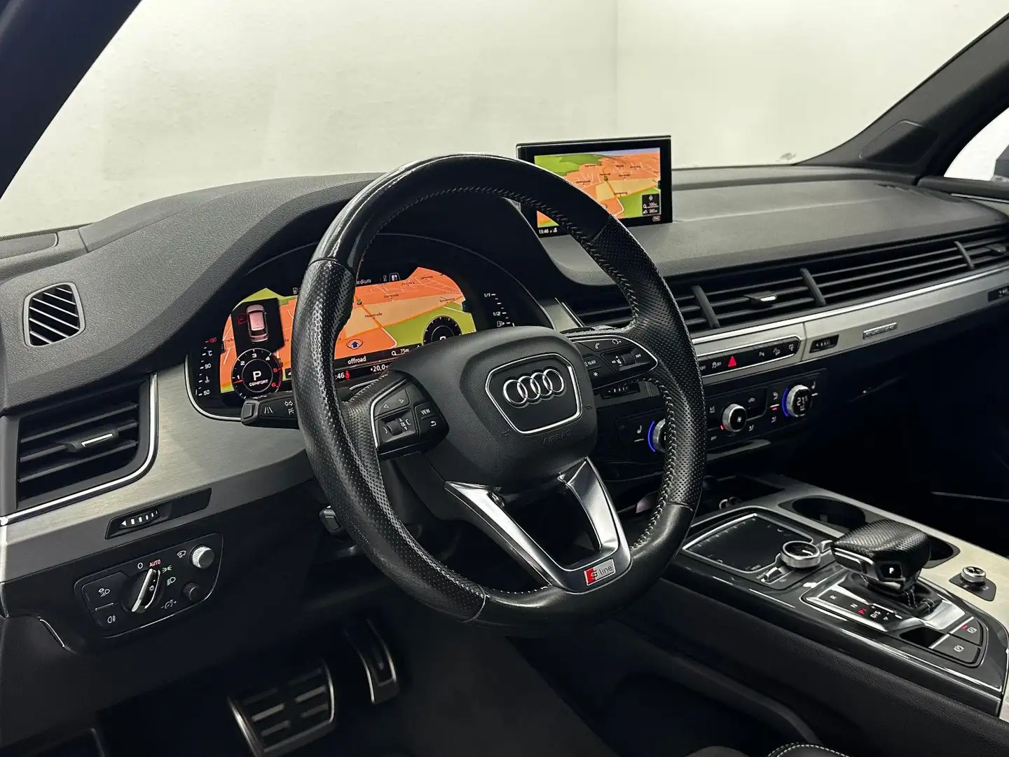 Audi Q7 3.0 TDI quattro S-LINE+/7-SITZER/BOSE/VIRTUAL Schwarz - 2