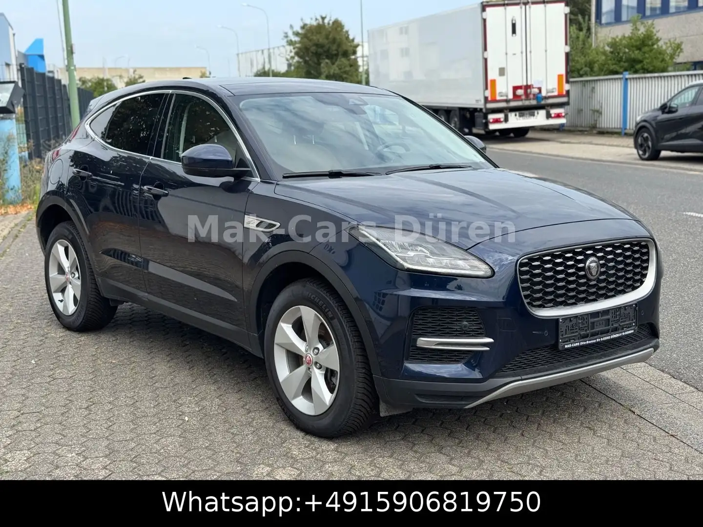 Jaguar E-Pace E-PACE SE AWD Синий - 2