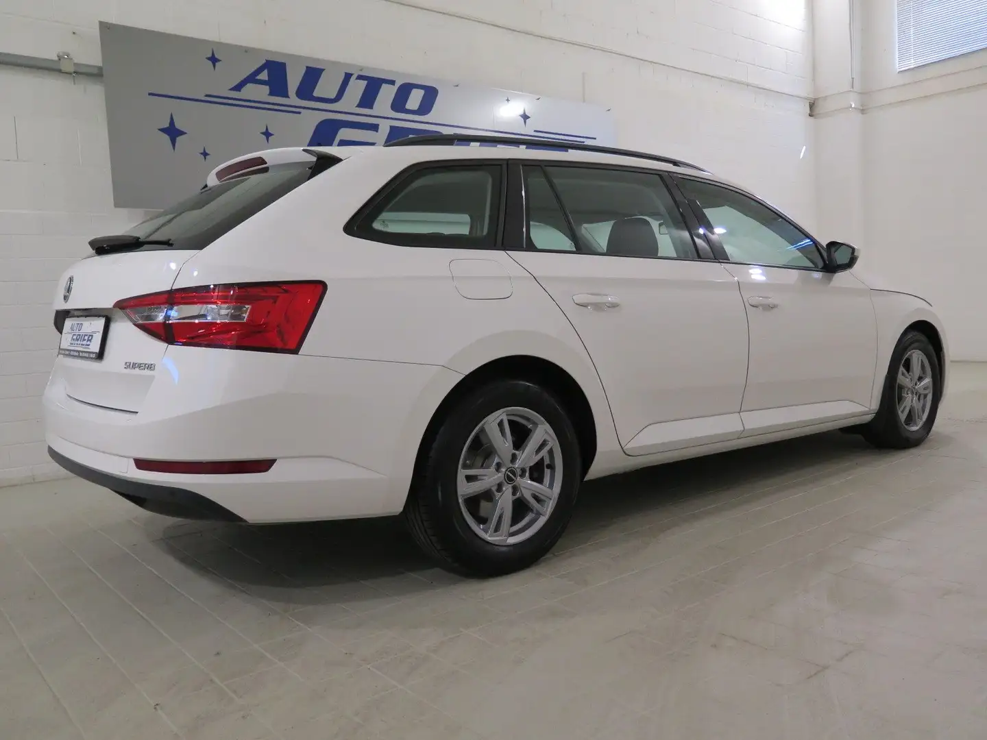 Skoda Superb Active, Klima, Sitzheizung, Alu, PDC Blanc - 2