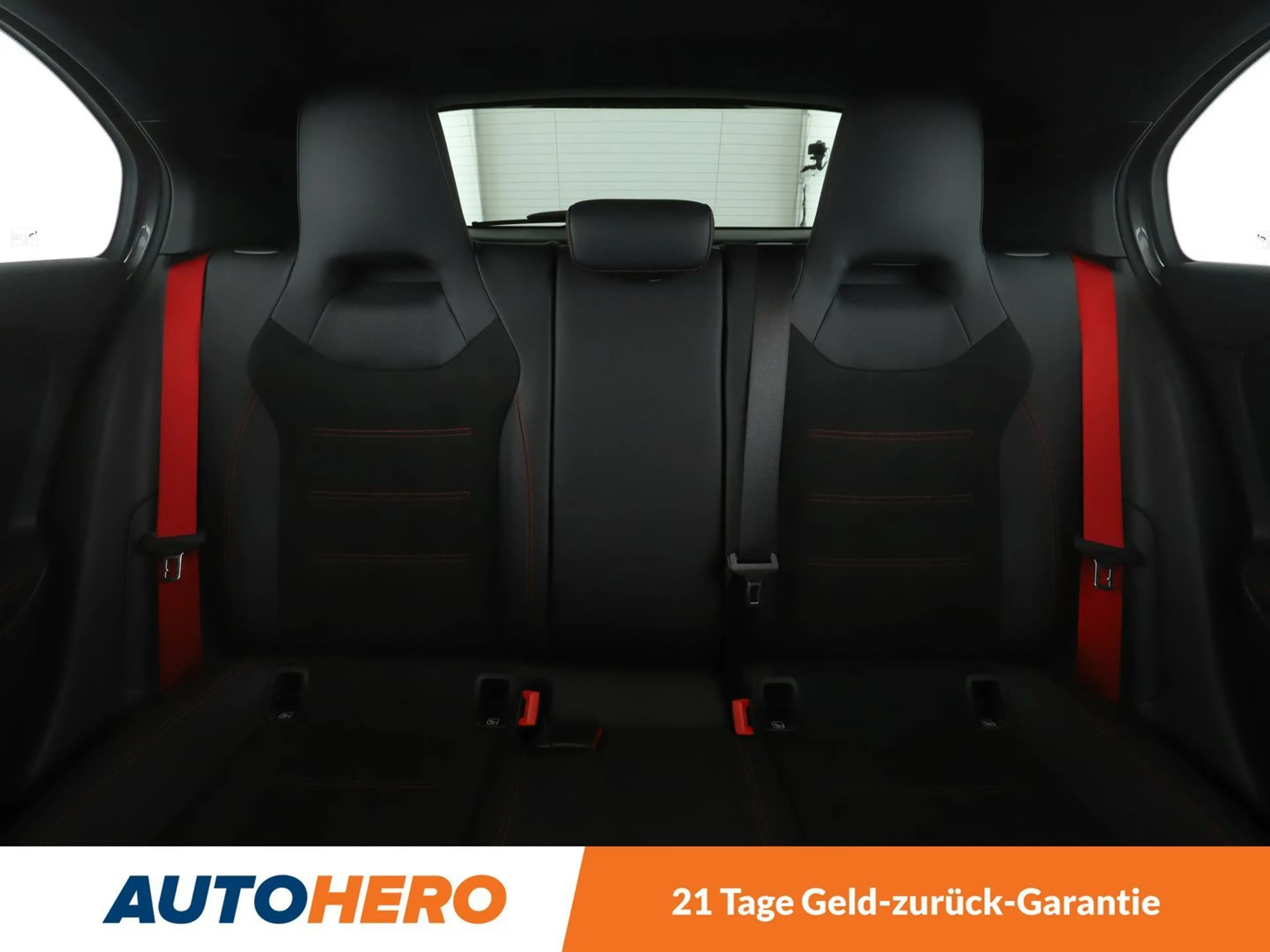 Mercedes-Benz A 35 AMG AMG 4Matic Aut.*LED*NAVI*TEMPO*CAM*PDC*SHZ*KLIMA* — photo 15