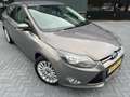 Ford Focus 1.6 TI-VCT First Edition NL.Auto/Navigatie/17Inch/ Brun - thumbnail 2