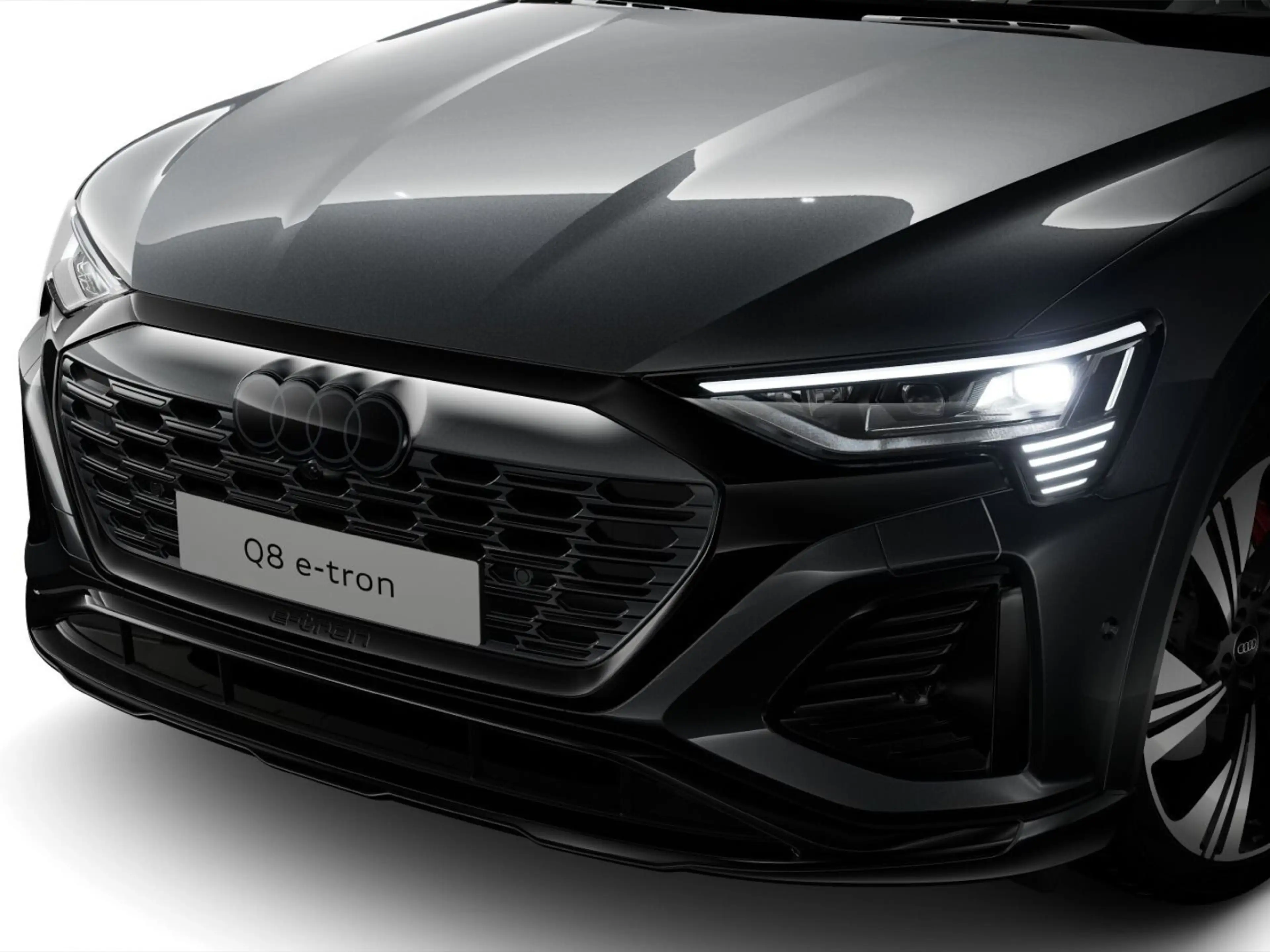 Audi Q8 e-tron S line 55 quattro PANO*AHK — photo 8
