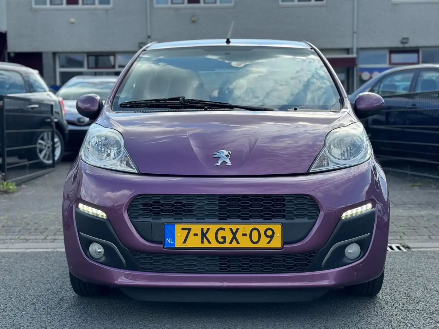 Peugeot 107 1.0 Active / 5drs /Airco/Eerste eigenaar Paars - 2