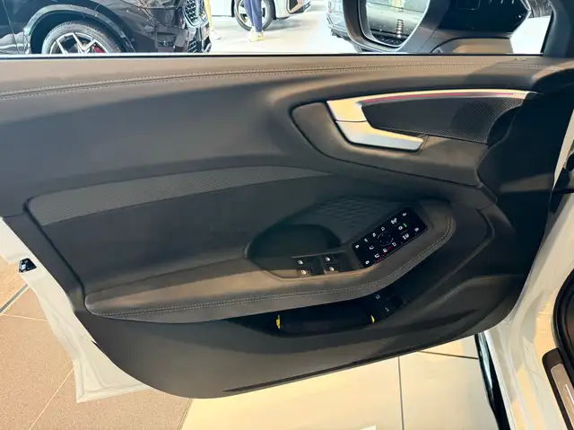 Audi A5 view 7
