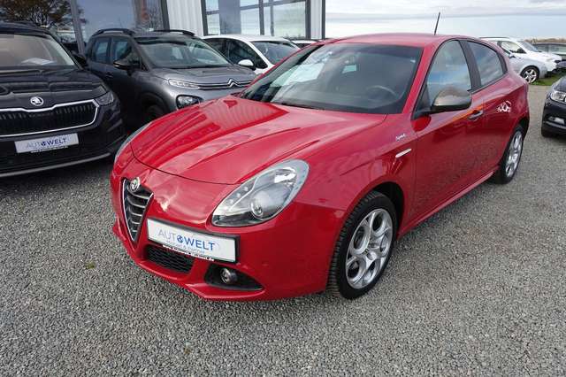 Alfa Romeo Giulietta 2.0 175PS Aut.KLIMAAUT SITZH PDC Gjrei
