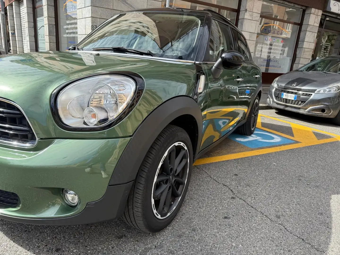 MINI Cooper D Countryman Park Lane 1.6 Cooper D Groen - 2