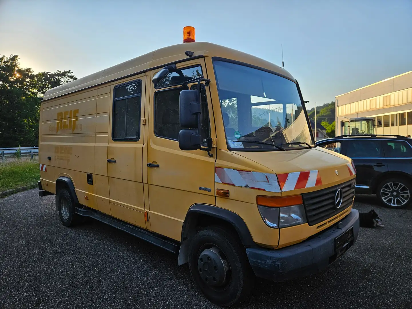 Mercedes-Benz Vario616 Kastenwagen Hohdach Doppelkabine Blutec 5 Gelb - 1