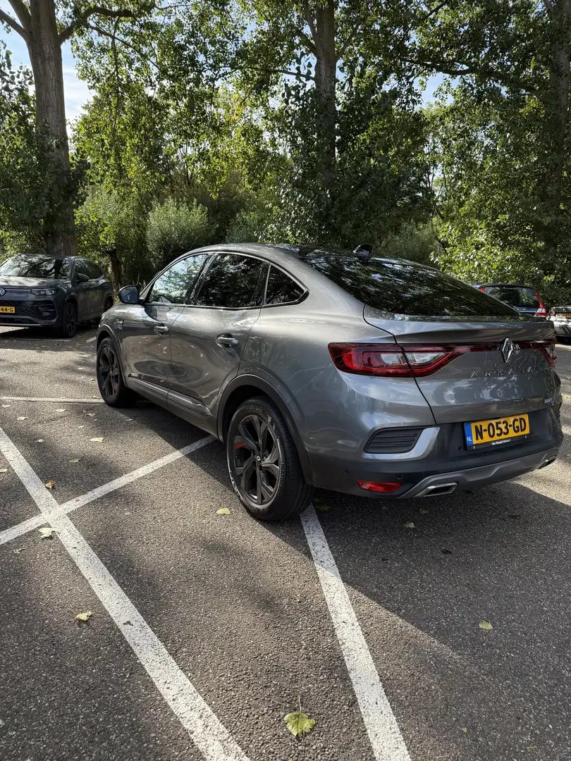 Renault Arkana 1.6 E-T H 145 RSLine Full option Сірий - 2