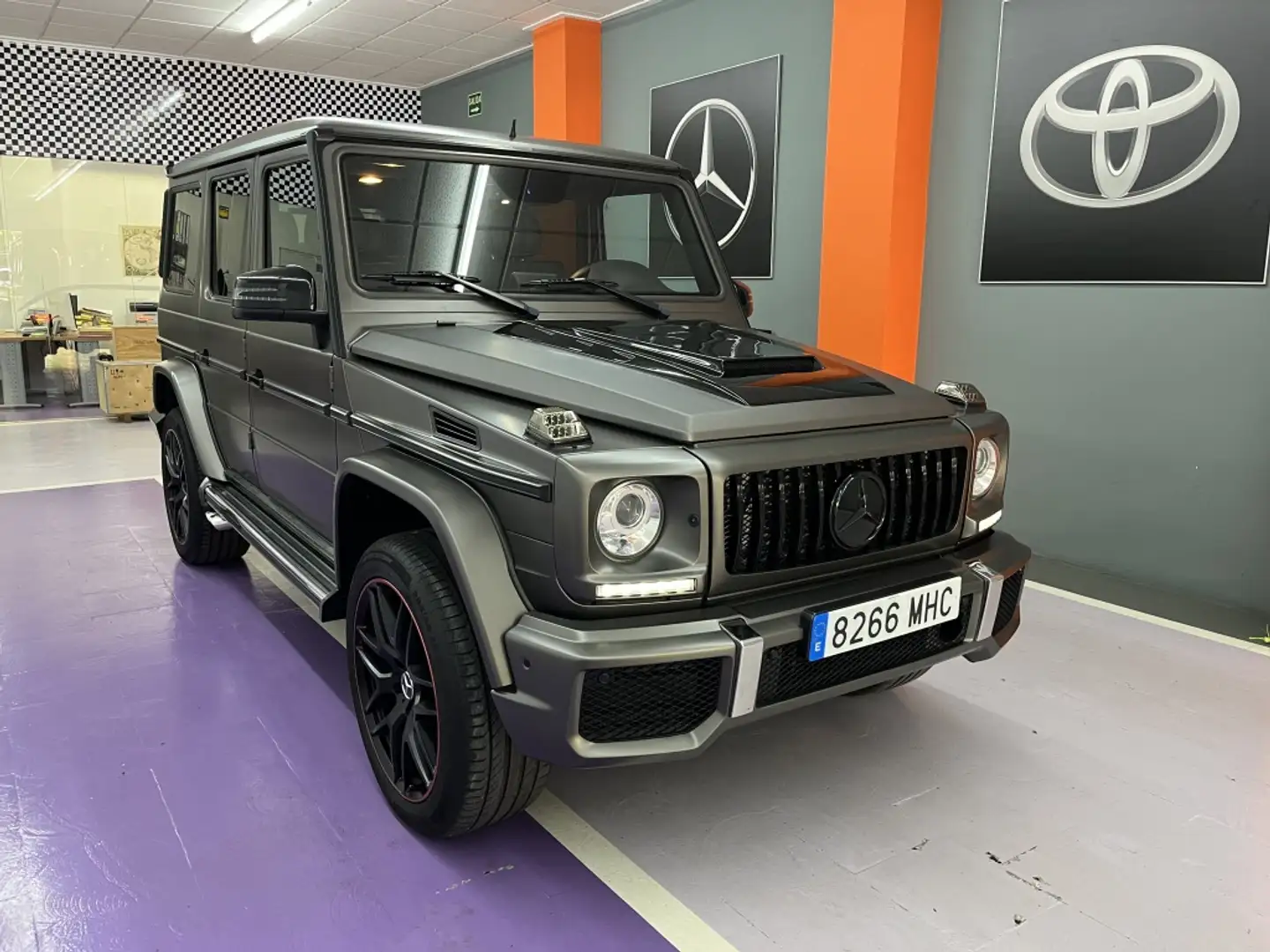 Mercedes-Benz G 350 350BlueTec Largo Aut. Gris - 1