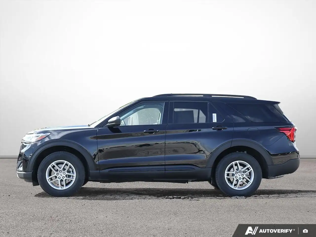 Ford Explorer снимка Ford Explorer
