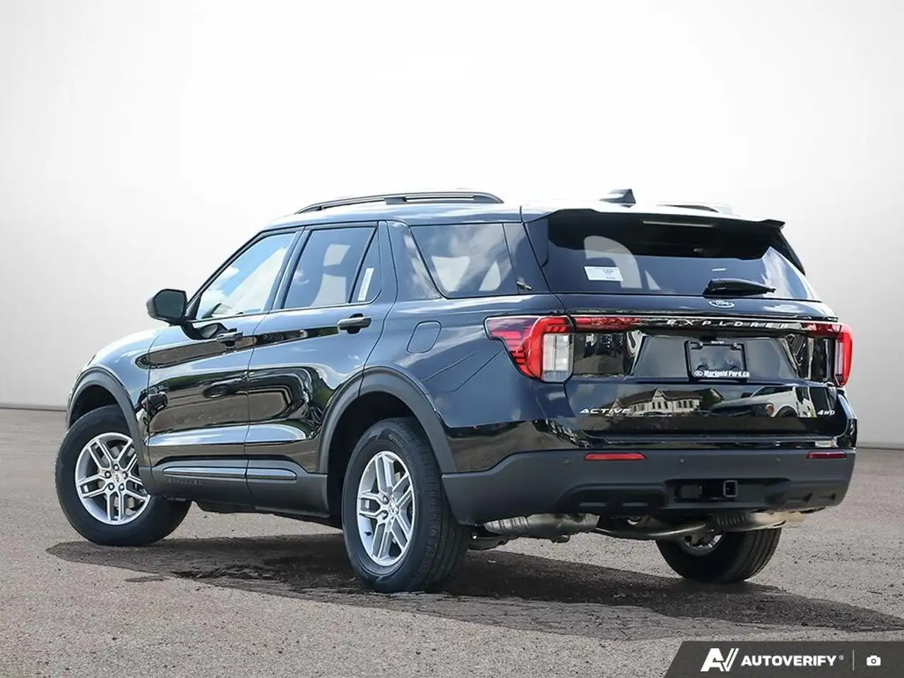 Ford Explorer снимка Ford Explorer