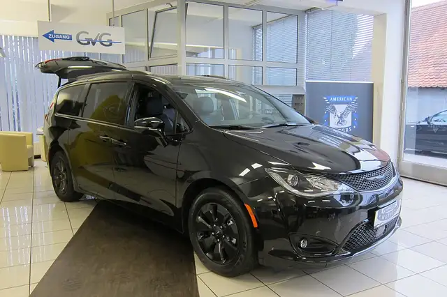 Chrysler Pacifica