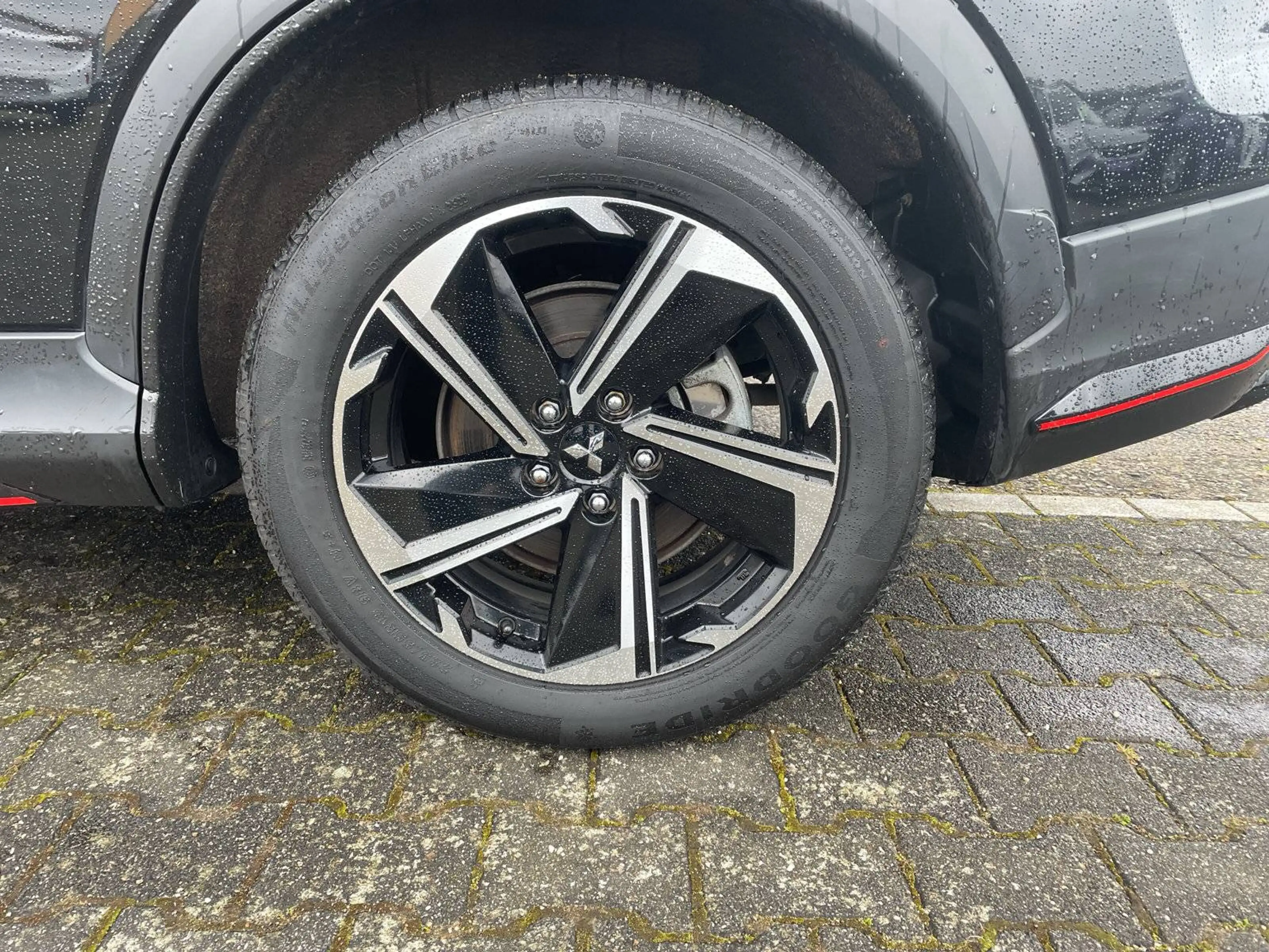 Mitsubishi Eclipse Cross 2,4 PHEV, Select,4WD,Klima,LED,SHZ — photo 12