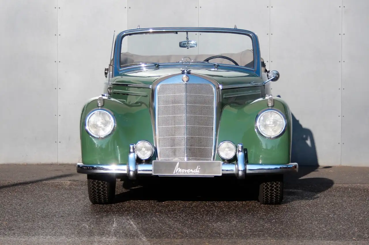 Mercedes-Benz 220 A W 187, gewölbte Frontscheibe+Amaturenbrett, foto 5