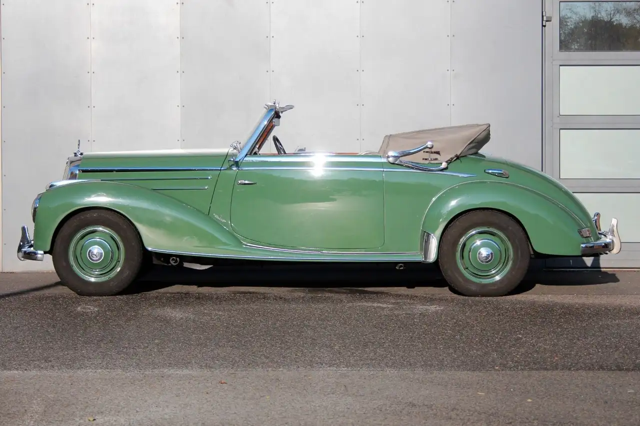 Mercedes-Benz 220 A W 187, gewölbte Frontscheibe+Amaturenbrett, foto 10