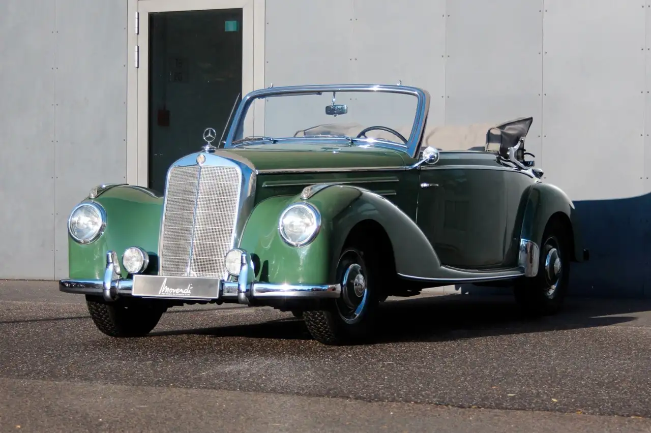Mercedes-Benz 220 A W 187, gewölbte Frontscheibe+Amaturenbrett, foto 9