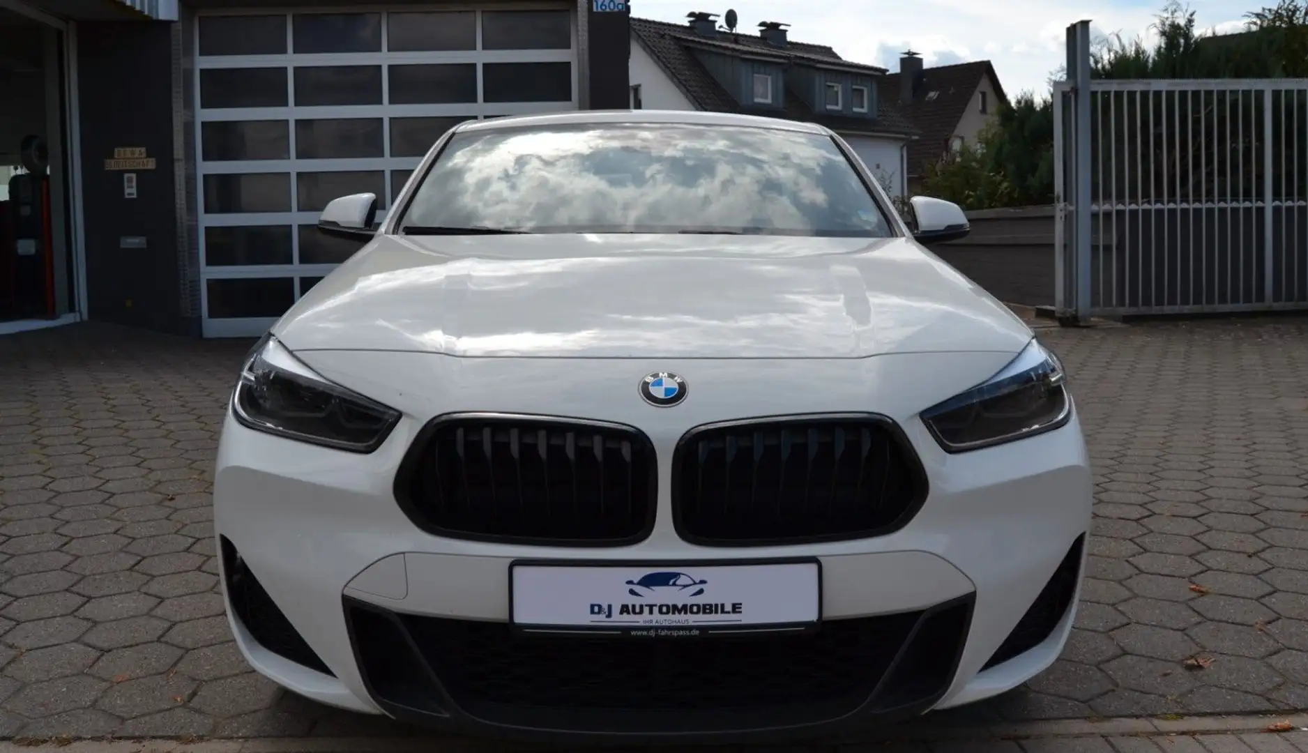 BMW X2 sDrive18i*M Sport*Kamera*DAB*LED*Navi*ShadowL Weiß - 2