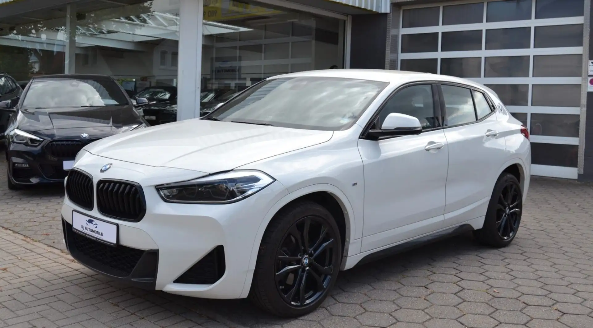 BMW X2 sDrive18i*M Sport*Kamera*DAB*LED*Navi*ShadowL Weiß - 1