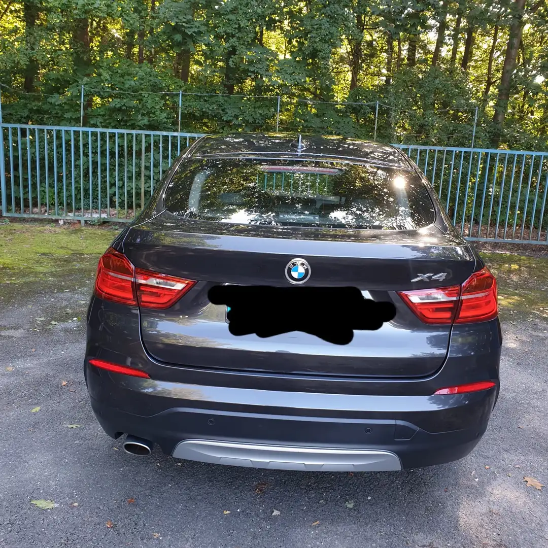 BMW X4 xDrive20d in Gute Zustand. Schwarz - 2