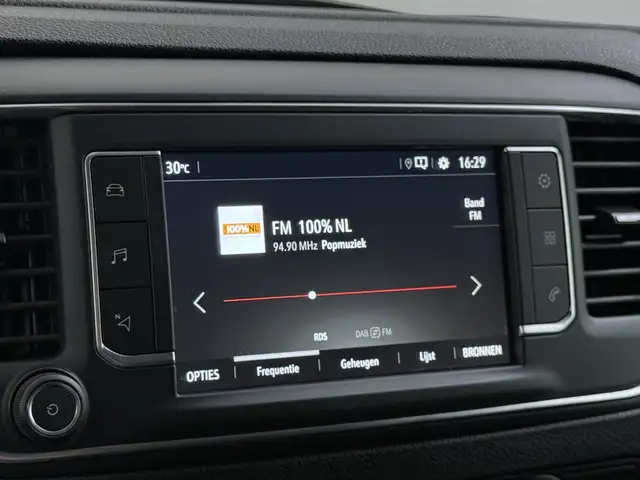 Opel Vivaro view 11
