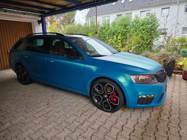 Skoda Octavia Octavia Combi 2.0 TSI DSGRS 230