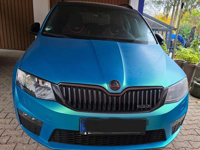 Imagine Skoda Octavia Octavia Combi 2.0 TSI DSGRS 230