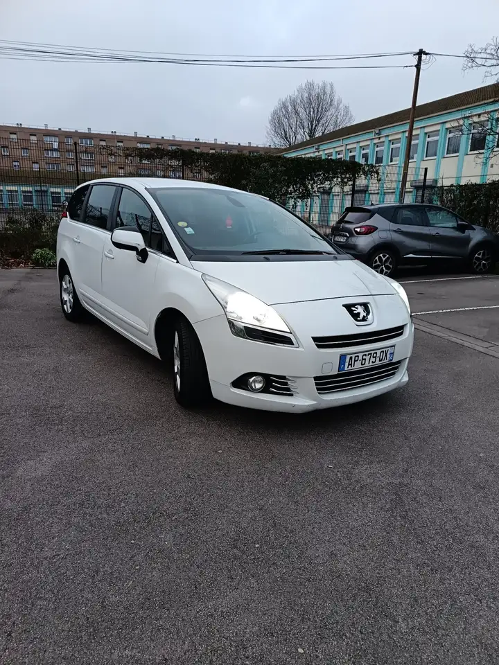 Peugeot 5008 HDI FAP 110 Business-Line