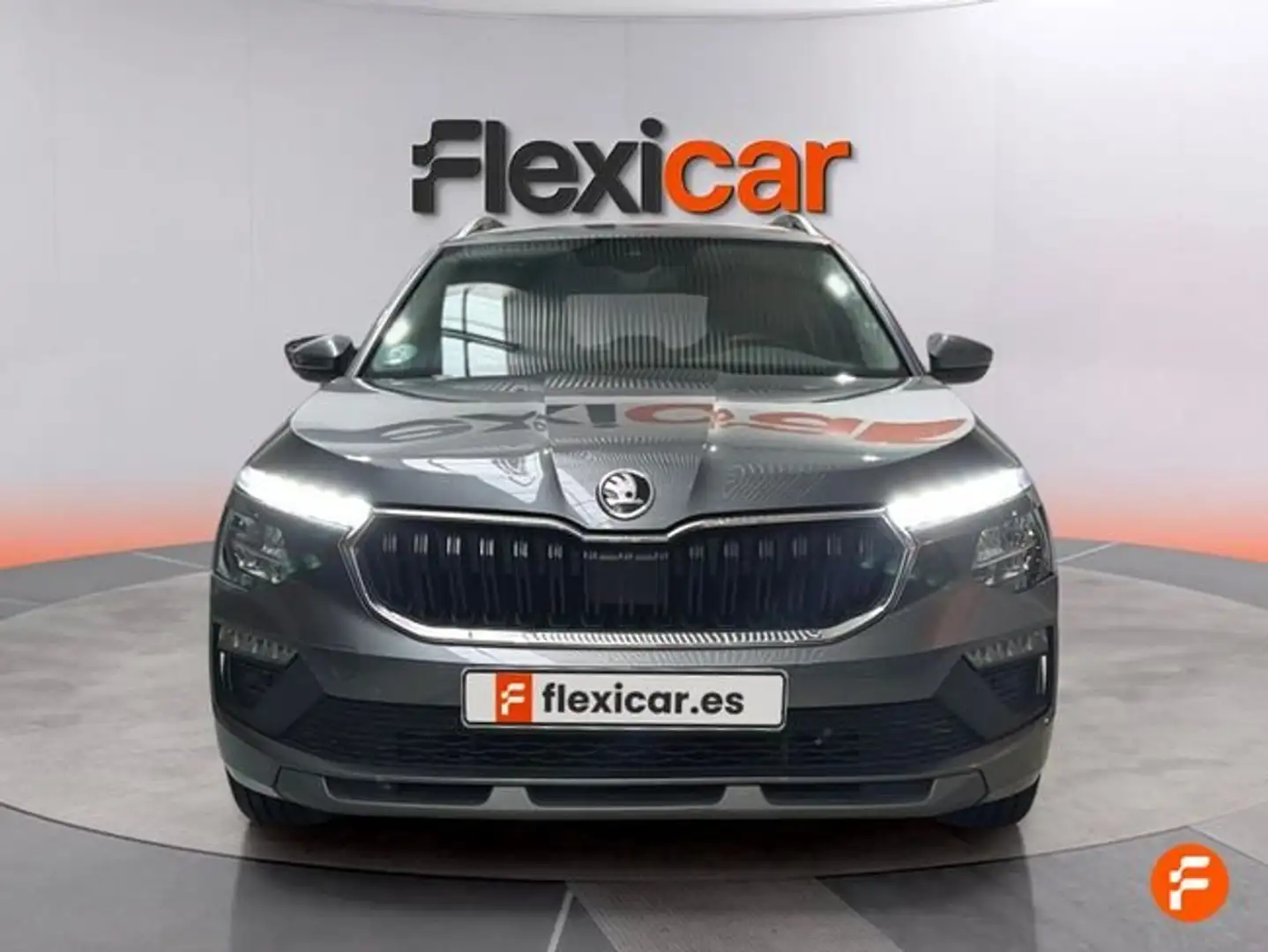 Skoda Kamiq 1.0 TSI Selection 85kW Gris - 2