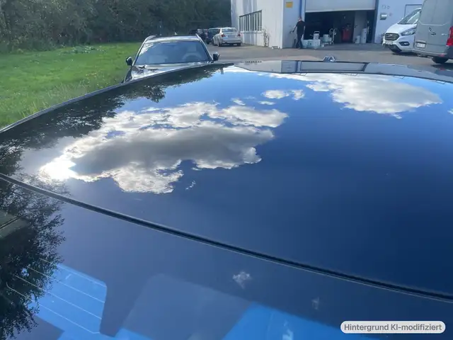 BMW 7 Series view 15