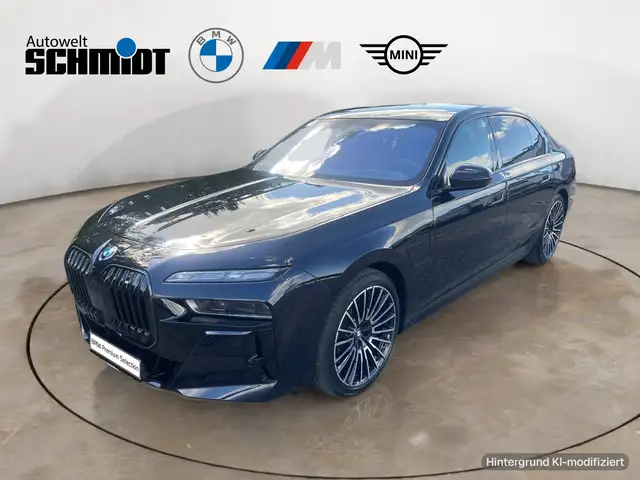 BMW 7 Series view 2
