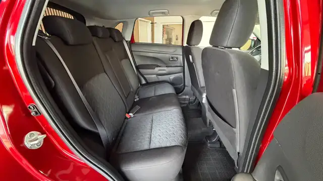 Mitsubishi ASX view 14