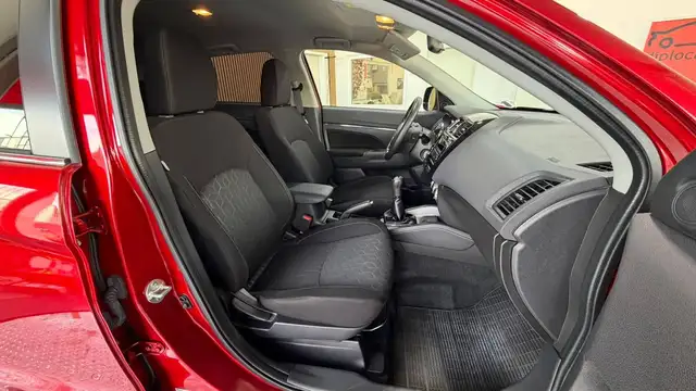 Mitsubishi ASX view 13