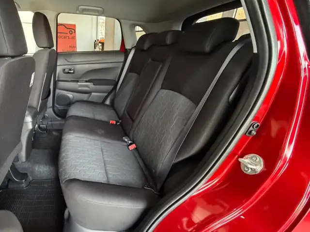 Mitsubishi ASX view 12