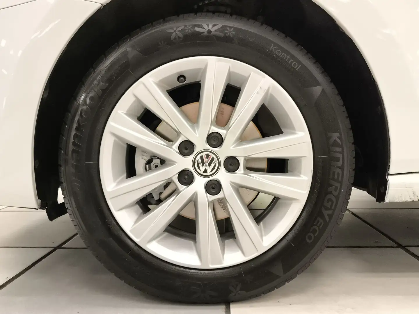 Volkswagen Polo 1.2 TSI BMT Advance 66kW Wit - 2