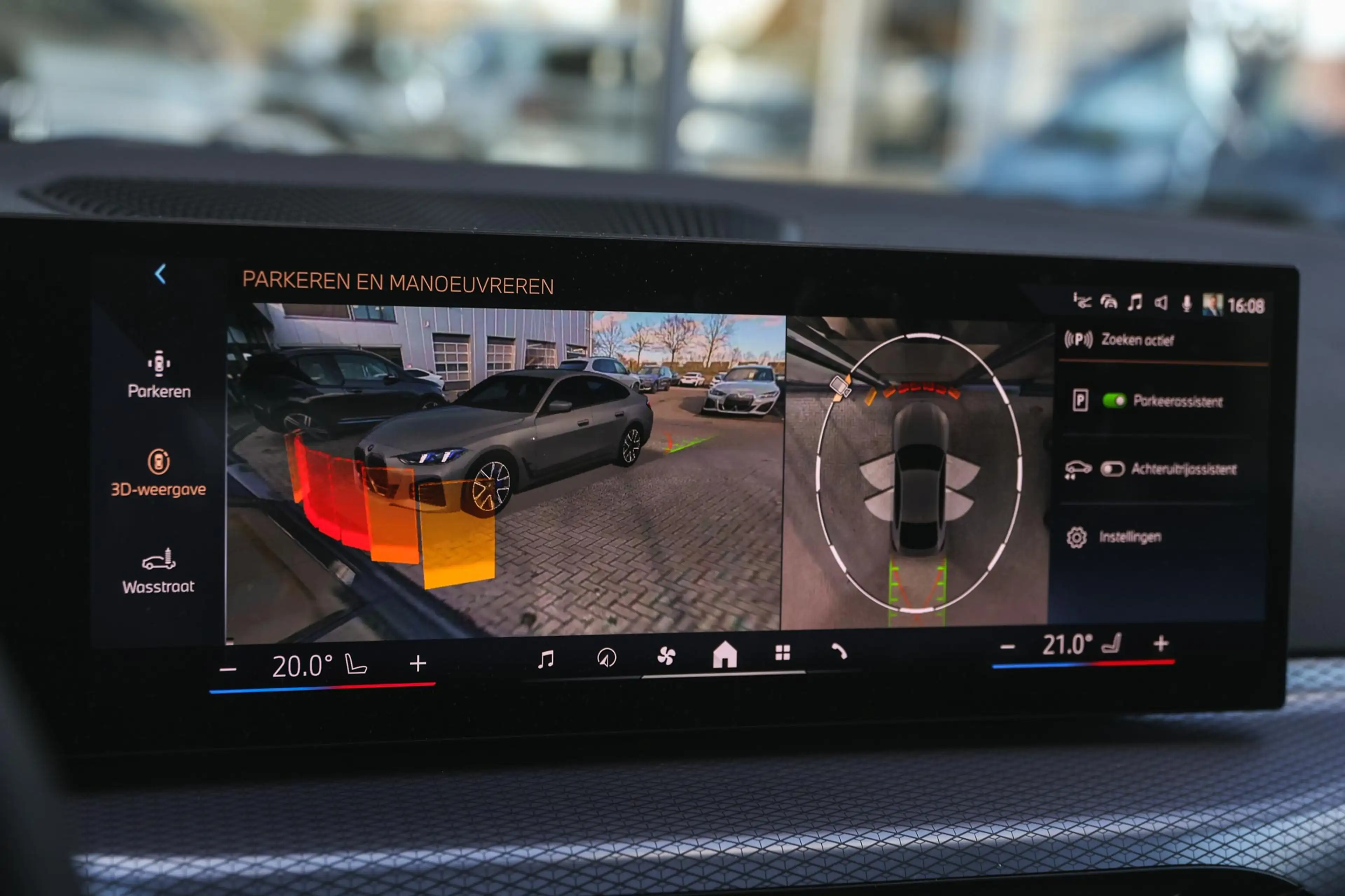 BMW i4 eDrive35 M Sport / Schuif-kanteldak / Adaptieve LE — photo 15