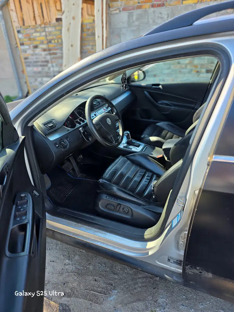 Volkswagen Passat Variant Passat Variant 2.0 TDI DPF DSG Highline Schwarz - 2