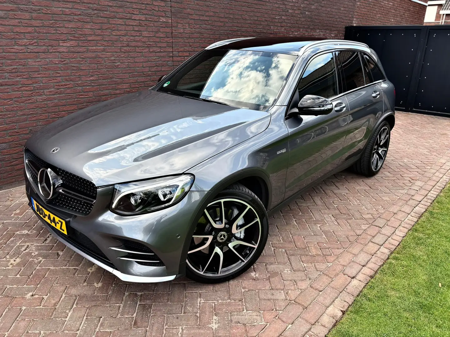 Mercedes-Benz GLC 43 AMG 4MATIC Pano Burmester Memory Grijs - 1