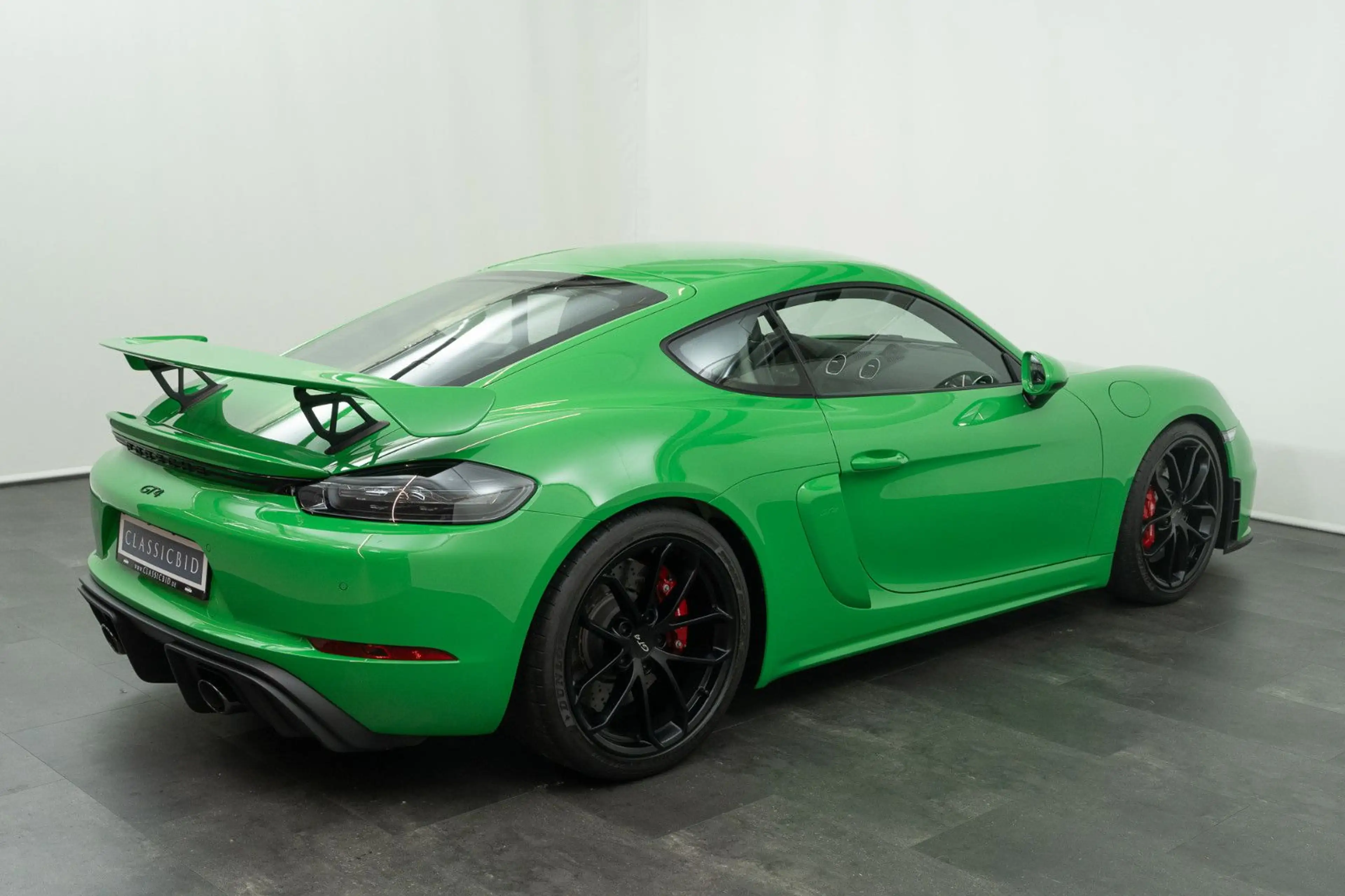 Porsche Cayman 718 Cayman GT4 — photo 6