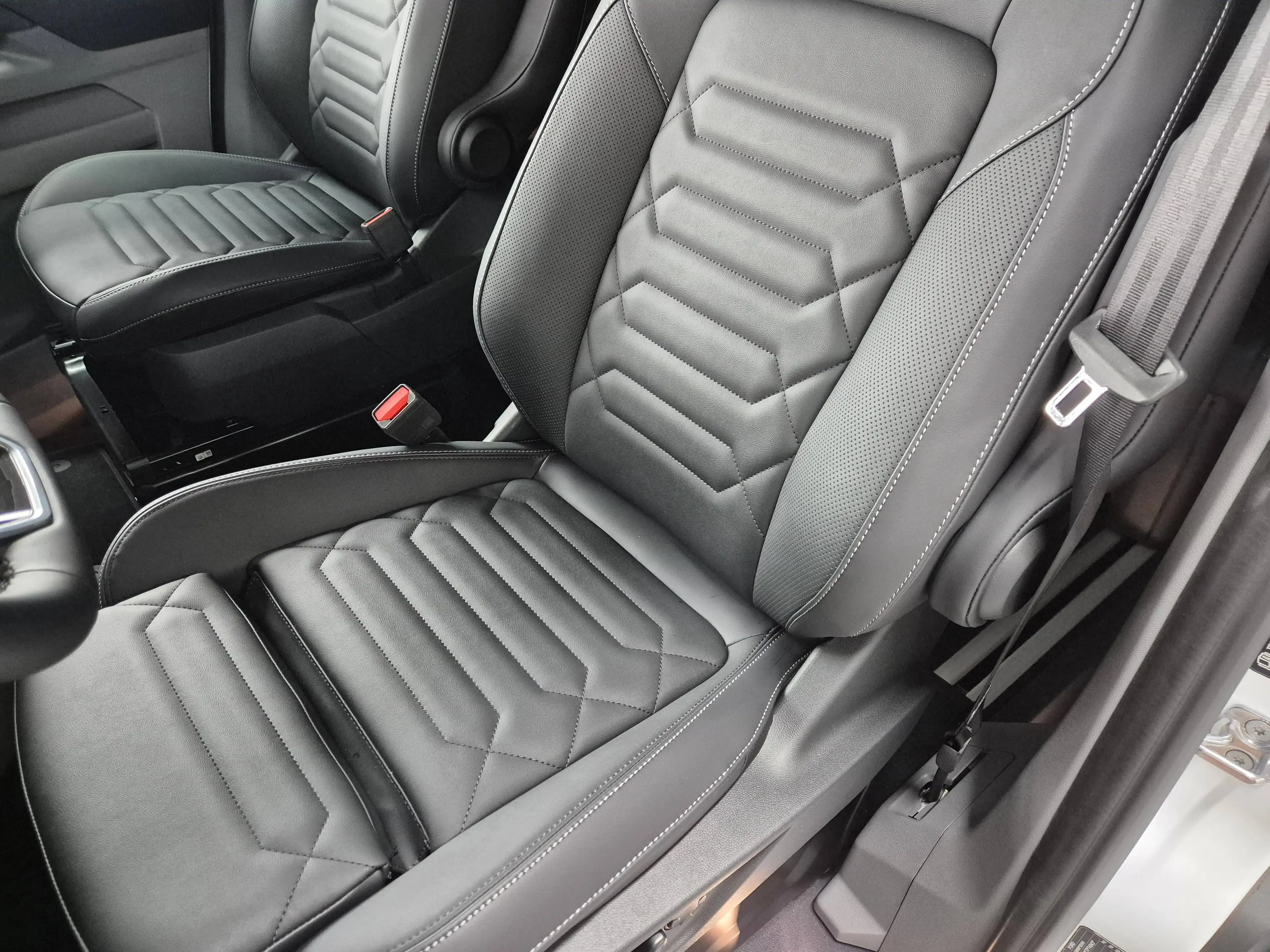 Ford Tourneo Custom 320 EcoBlue 320 L1 4x4 Autm. TitaniumX - Matrix LED - B & O - — photo 10