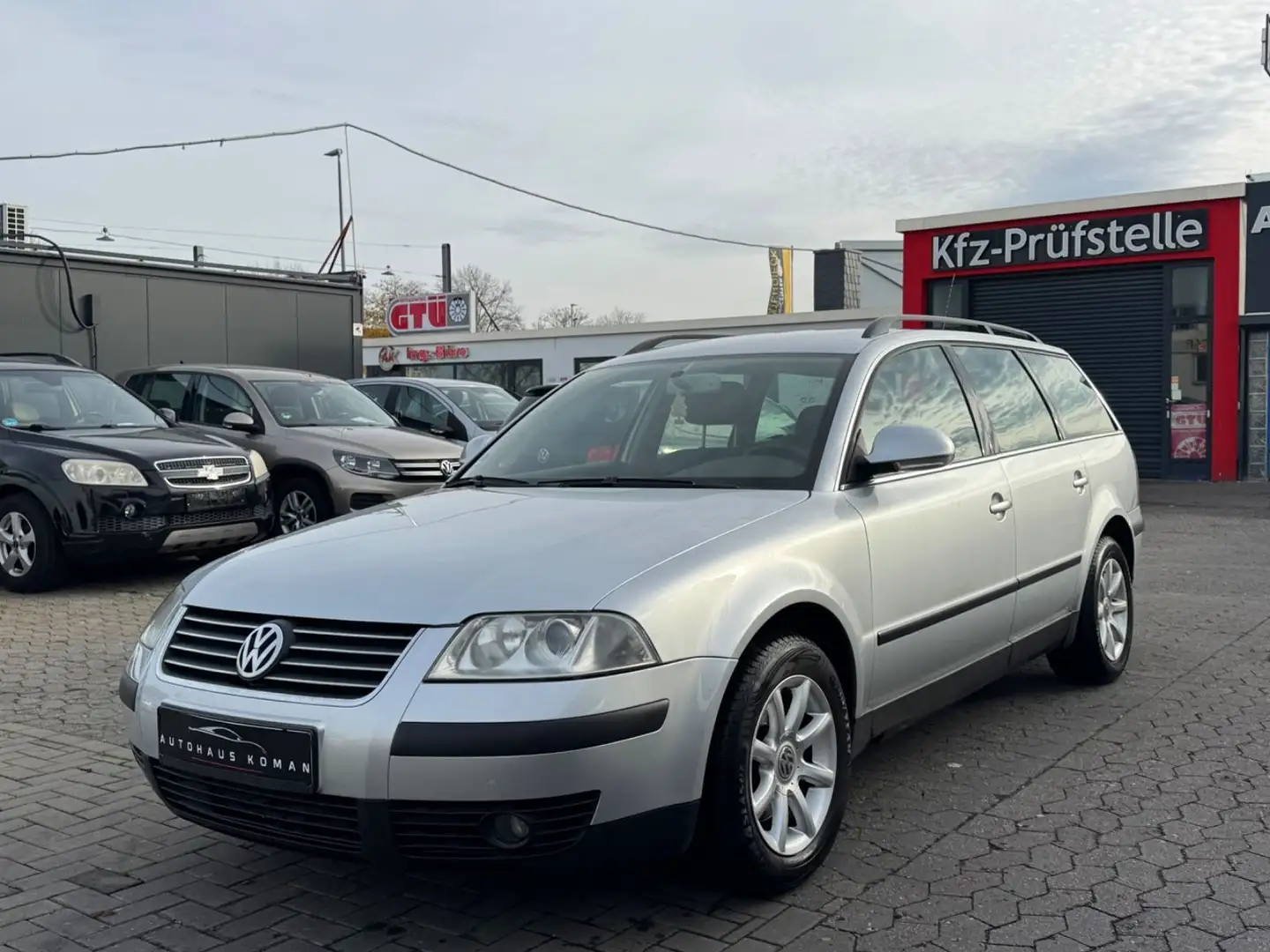 Volkswagen Passat Variant Passat Var. Trend 1.9TDI*TÜV NEU*KLIMA*NAVI*2.HA Silber - 1