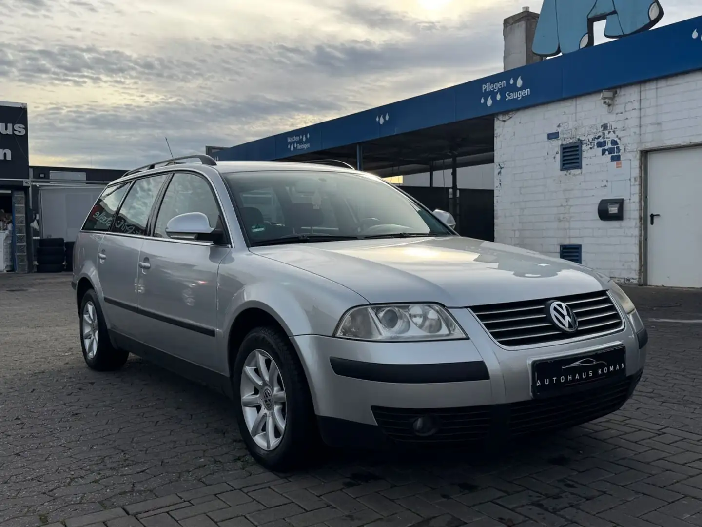 Volkswagen Passat Variant Passat Var. Trend 1.9TDI*TÜV NEU*KLIMA*NAVI*2.HA Silber - 2