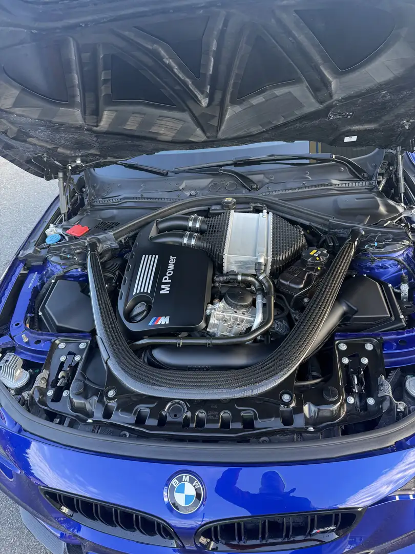 BMW M4 Coupe 3.0 CS dkg Bleu - 2
