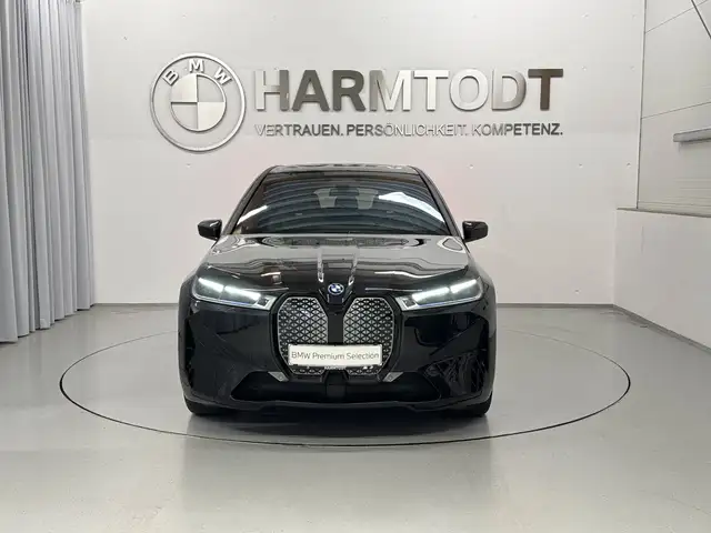 BMW iX xDrive50 *Sportpaket* Ansicht 6