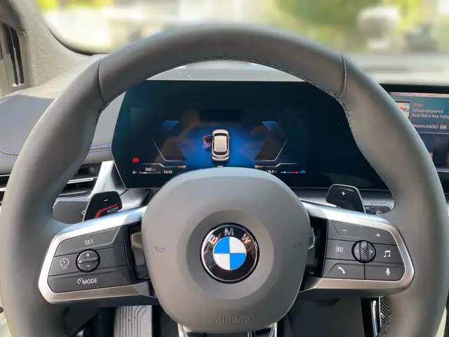 BMW 2 Series view 8